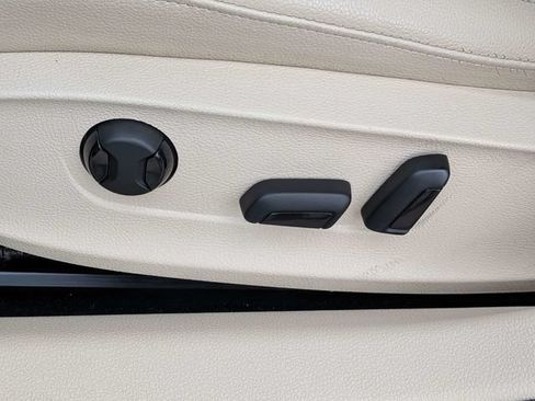 Used 2019 Volkswagen Passat 2.0T Wolfsburg FWD image 19