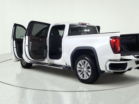 Used 2024 GMC Sierra 1500 Denali w/ Technology Package AWD/4WD image 12
