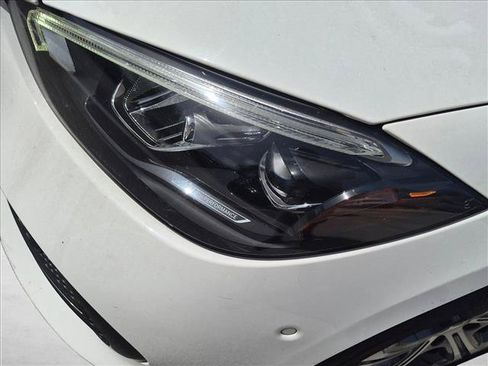 Used 2022 Mercedes-Benz C 300 Sedan image 9