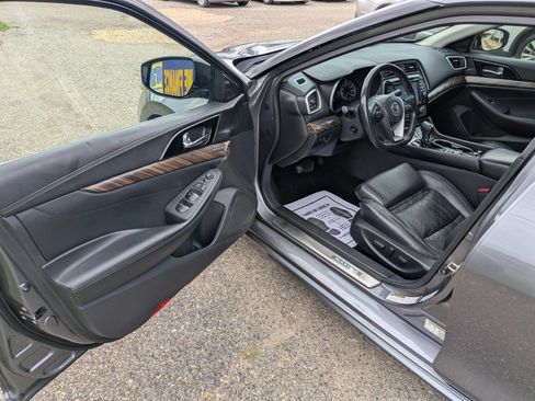 Used 2016 Nissan Maxima Platinum FWD image 24