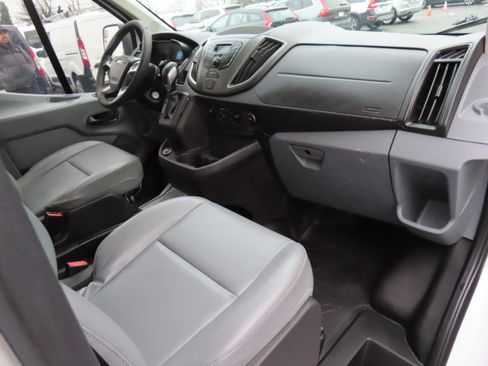 Used 2018 Ford Transit 250 130 Low Roof image 16