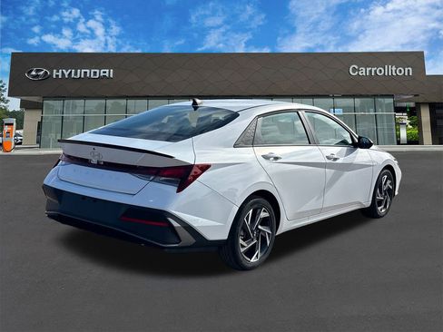 New 2025 Hyundai Elantra Sport image 5
