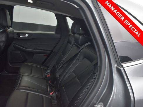 Used 2023 Ford Escape Platinum image 17