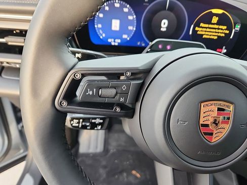 New 2026 Porsche Macan 4 Electric image 27