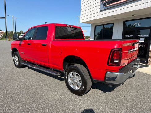 Used 2026 RAM 2500 Big Horn AWD/4WD image 7