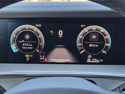 New 2026 Volkswagen Tiguan SE R-Line image 13