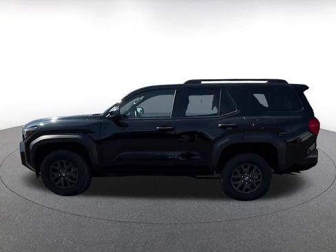 Used 2025 Toyota 4Runner SR5 image 8