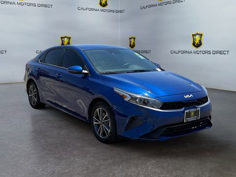 Used 2022 Kia Forte LXS w/ LXS Technology Package FWD image 7