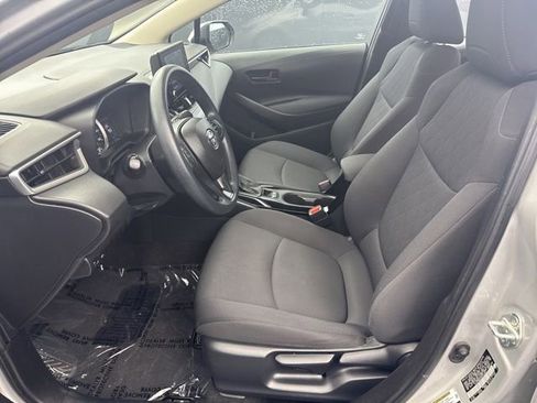 Used 2022 Toyota Corolla LE image 16