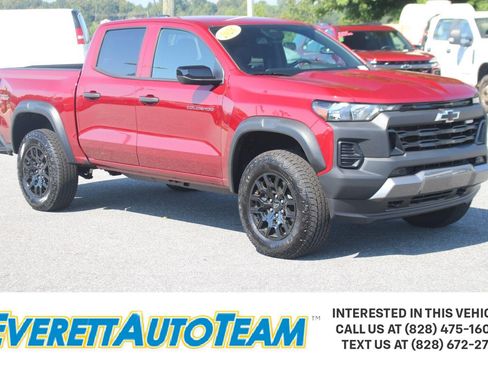 Used 2026 Chevrolet Colorado Trail Boss AWD/4WD image 1