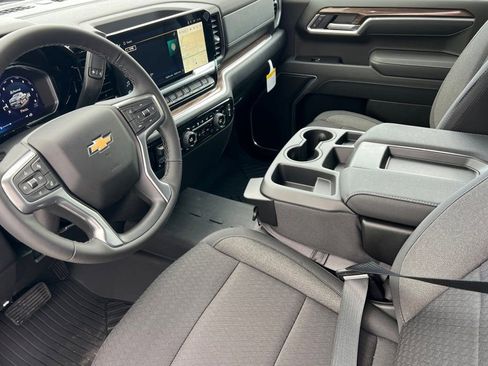 New 2026 Chevrolet Silverado 1500 LT w/ Z71 Off-Road Package AWD/4WD image 7