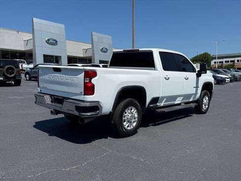 Used 2023 Chevrolet Silverado 2500 LT w/ Convenience Package AWD/4WD image 4
