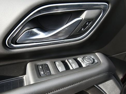 Used 2022 Chevrolet Tahoe LT w/ Luxury Package AWD/4WD image 39