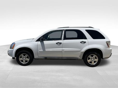 Used 2005 Chevrolet Equinox LS w/ Preferred Equipment Group FWD image 8