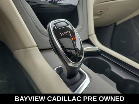 Used 2017 Cadillac XT5 Luxury w/ Driver Awareness Package FWD image 27