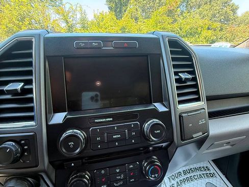 Used 2016 Ford F150 XLT w/ Equipment Group 302A Luxury AWD/4WD image 11