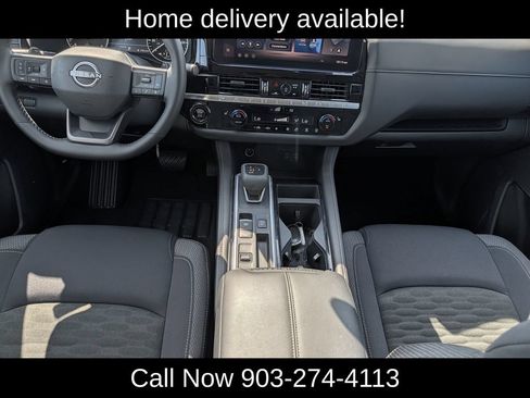 Used 2026 Nissan Pathfinder SV FWD image 12