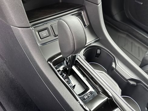 New 2026 Subaru Ascent Limited Bronze image 18