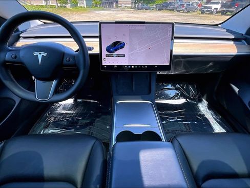 Used 2021 Tesla Model 3 Standard Range Plus RWD image 16