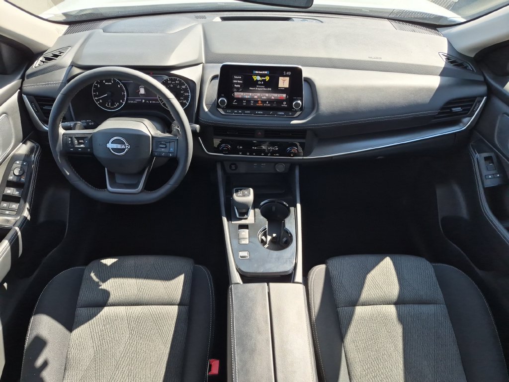 Certified 2026 Nissan Rogue SV FWD image 25