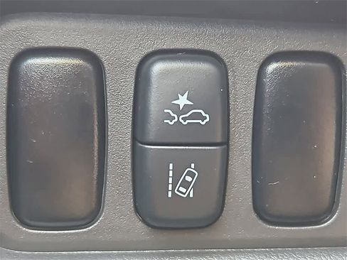 Used 2021 Mitsubishi Outlander Sport LE image 24