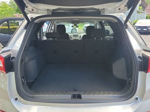 Used 2020 Chevrolet Equinox LT AWD/4WD image 29