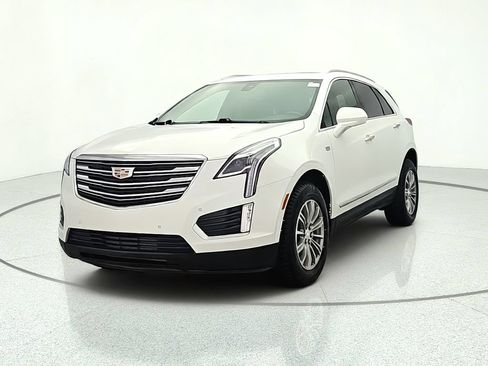 Used 2019 Cadillac XT5 Luxury AWD/4WD image 2