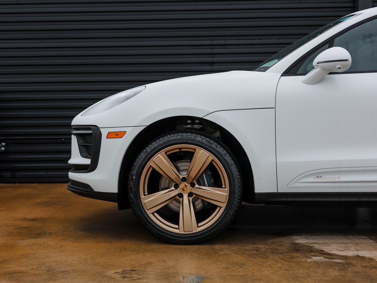 Certified 2026 Porsche Macan AWD/4WD image 11