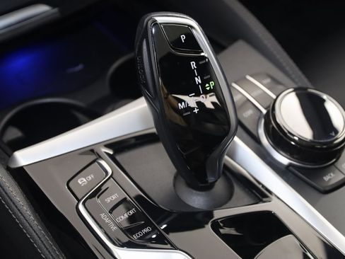 Used 2023 BMW M550i xDrive w/ Executive Package image 7