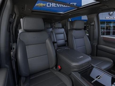 New 2026 GMC Yukon Denali w/ Denali Reserve Package image 16