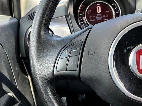 Used 2015 FIAT 500 Pop image 17