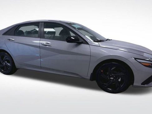 New 2026 Hyundai Elantra Sport FWD image 12