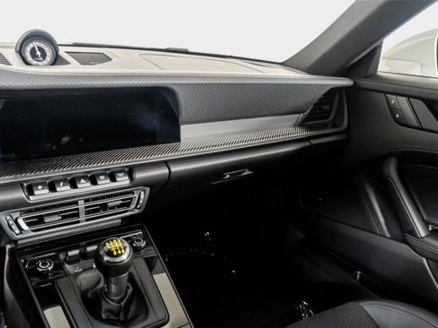 Used 2024 Porsche 911 GT3 image 31