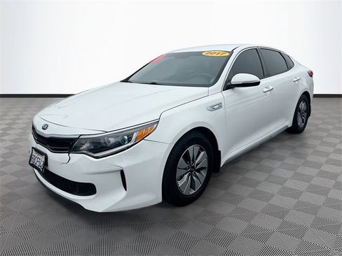 Used 2017 Kia Optima Premium image 3