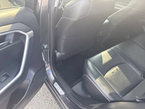 Certified 2021 Toyota RAV4 XLE Premium AWD/4WD image 21