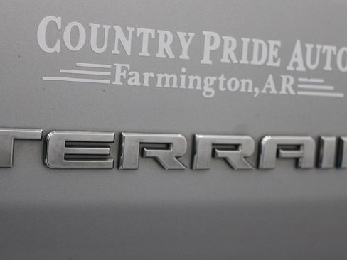 Used 2018 GMC Terrain SLE FWD image 28