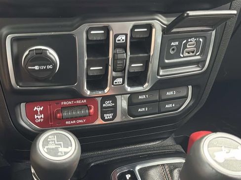 Used 2023 Jeep Wrangler Unlimited Rubicon 392 AWD/4WD image 33