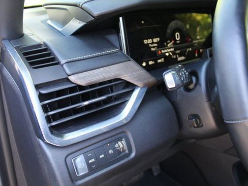 Used 2024 GMC Acadia Denali w/ Super Cruise Package AWD/4WD image 10