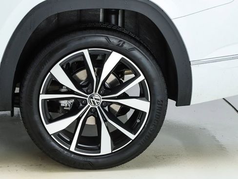 New 2026 Volkswagen Atlas SEL Premium R-Line image 6