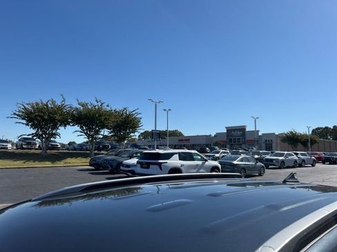 Used 2025 Kia Seltos EX image 10