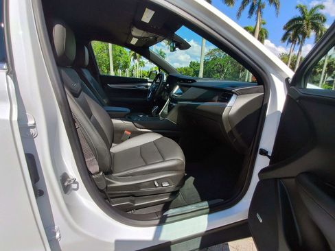 Used 2023 Cadillac XT5 Luxury FWD image 36