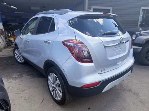 Used 2020 Buick Encore Preferred image 7