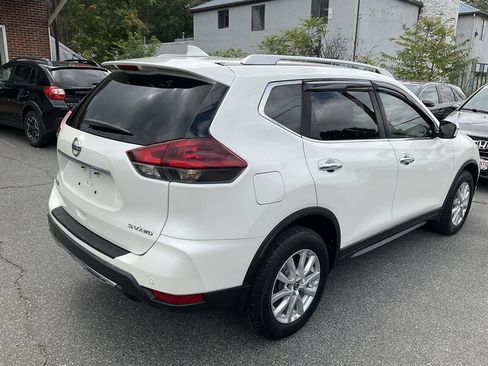 Used 2019 Nissan Rogue SV AWD/4WD image 5