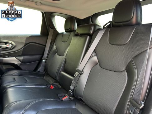 Used 2021 Jeep Cherokee Limited w/ Mopar Interior Package AWD/4WD image 14