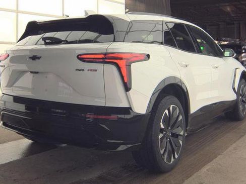 Used 2024 Chevrolet Blazer EV RS image 3