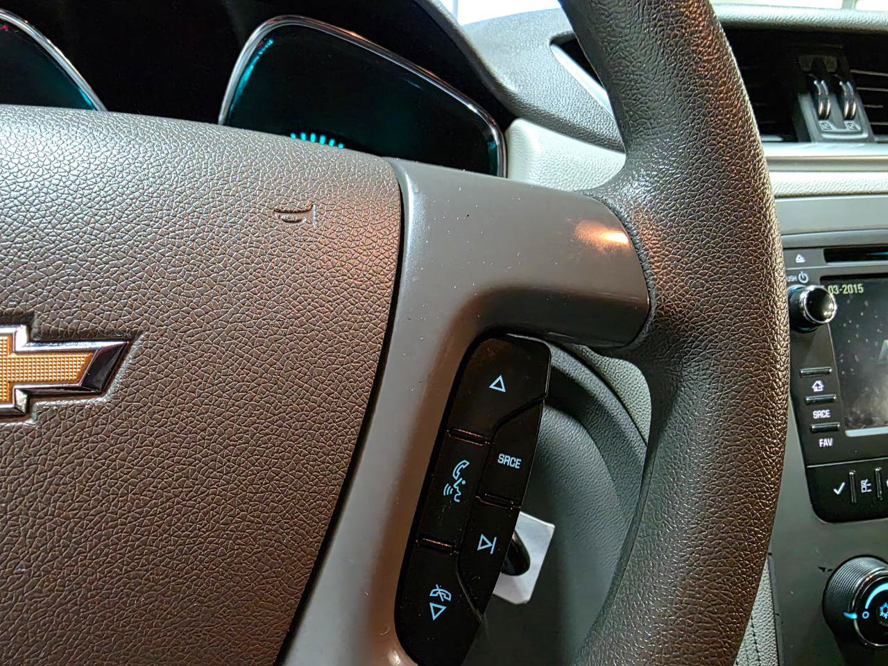 Used 2017 Chevrolet Traverse LS FWD image 31