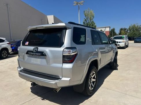 Used 2024 Toyota 4Runner TRD Off-Road Premium w/ Off Road Premium Plus Package AWD/4WD image 4