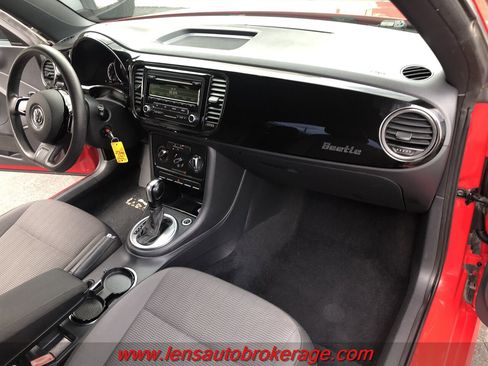 Used 2014 Volkswagen Beetle 1.8T image 17