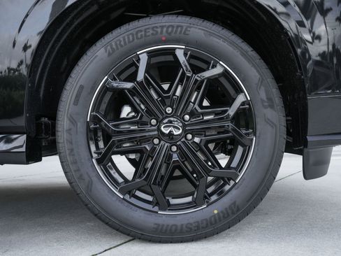 New 2026 INFINITI QX80 4WD image 26