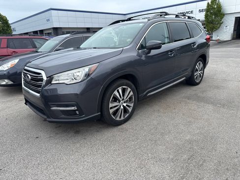 Used 2020 Subaru Ascent Limited w/ Technology Package AWD/4WD image 3